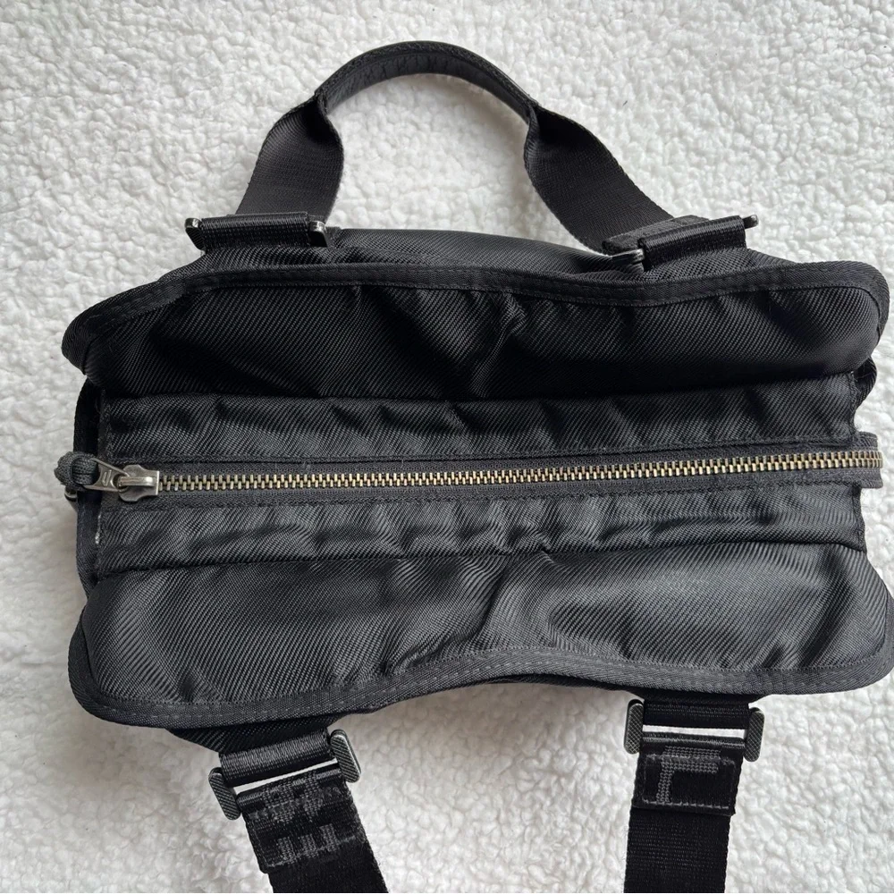 Diesel Vintage Y2K Black Logo Nylon Shoulder Bag with Leather Handles - Picture 5 of 6